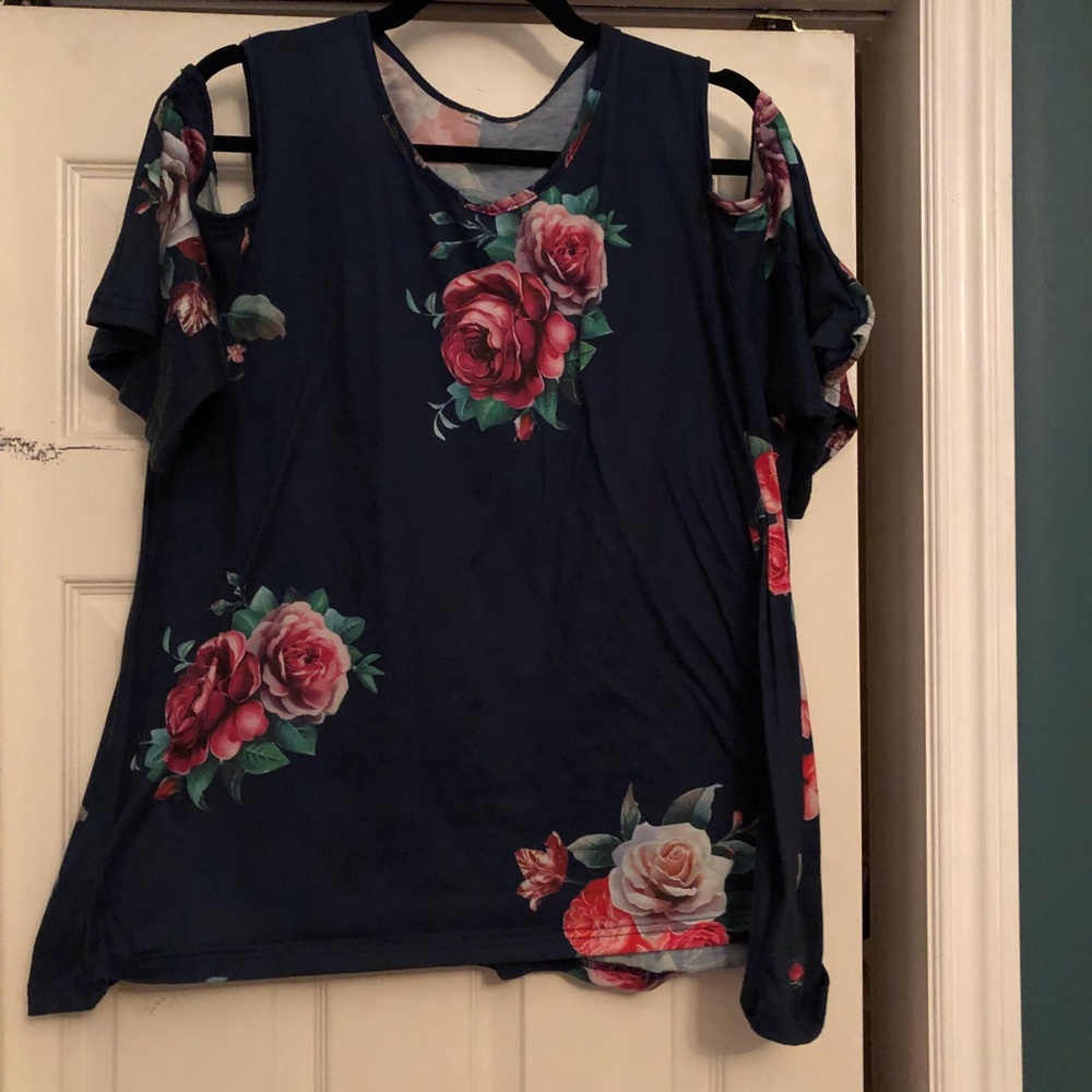 Cold shoulder top